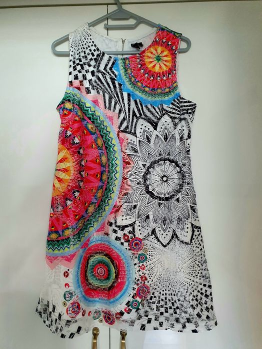 Sukieneczka na wiosnę/lato z Anglii Izabel London koronka 40 L