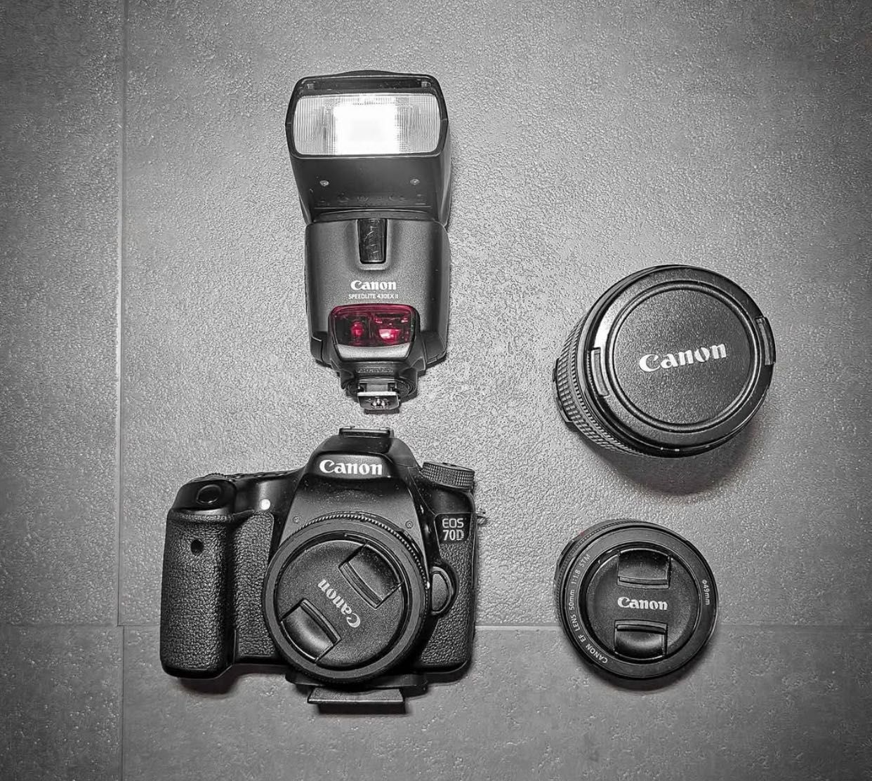 Câmera canon EOS-70D  Com muitos acessórios