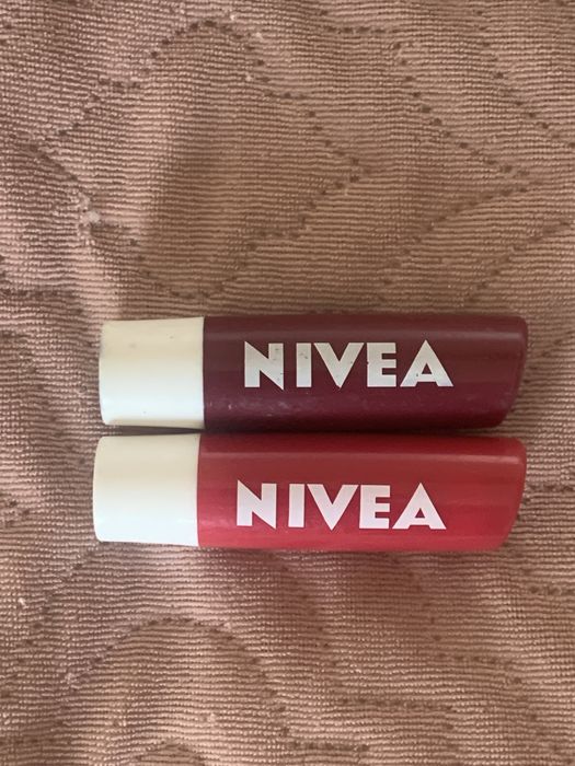 pomadki nivea nawilżające blackberry i cherry