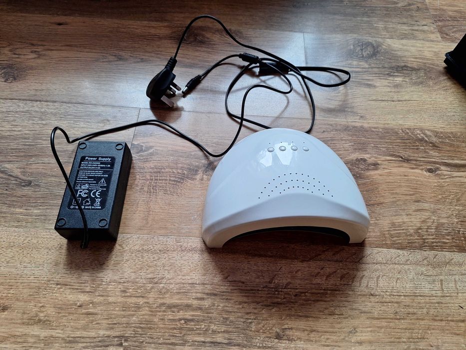 Lampa UV do paznokci