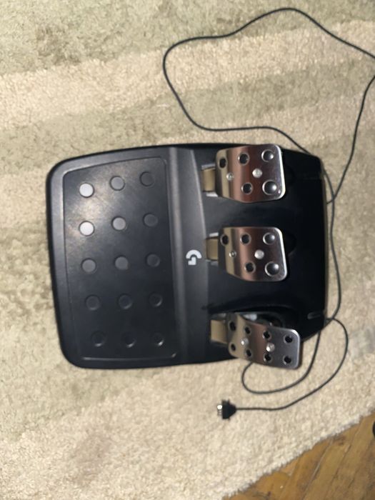 Ігровий руль logitech g 923 с кпп стан як новий