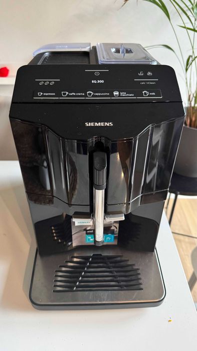 Ekspres ciśnieniowy do kawy SIEMENS EQ300 One Touch + GRATIS