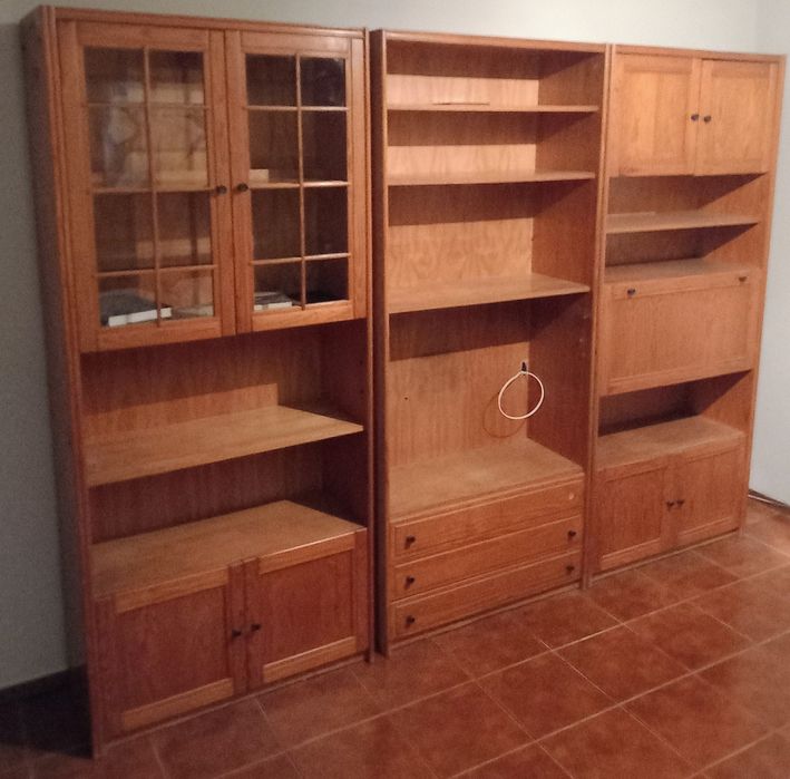 Móvel em madeira