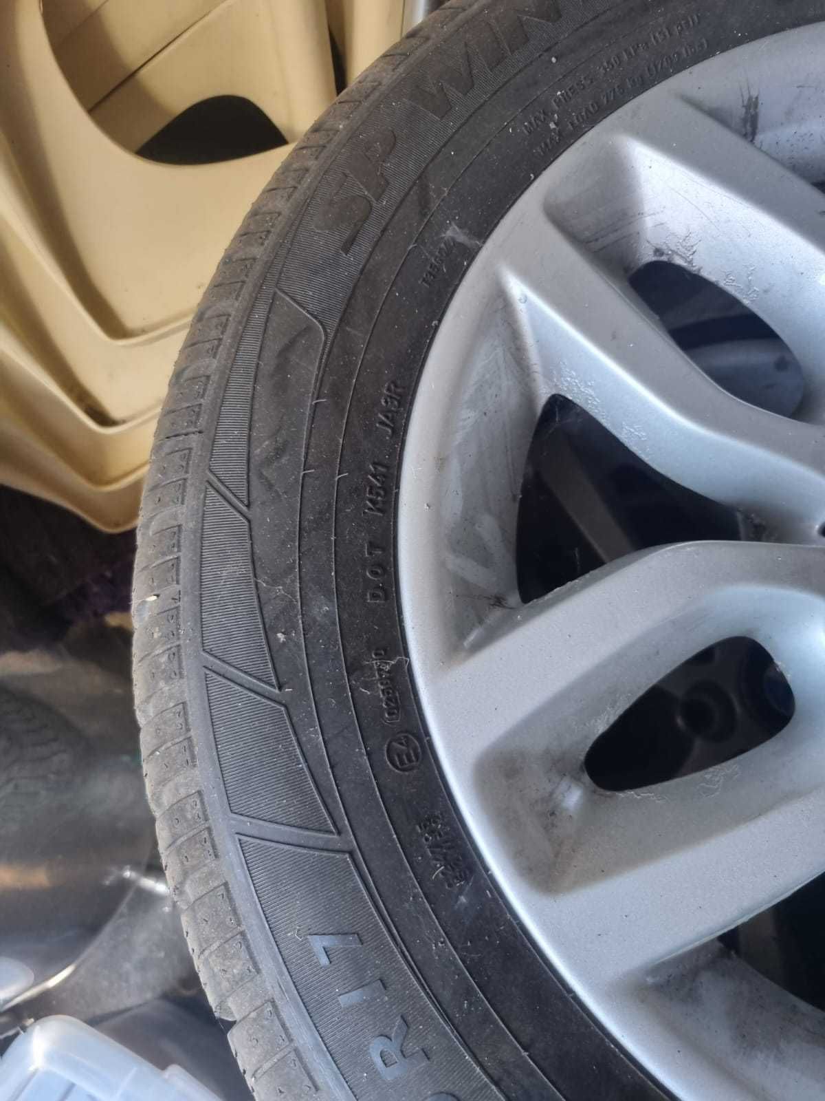 Pneus com Jantes BMW Dunlop 225/60 R17