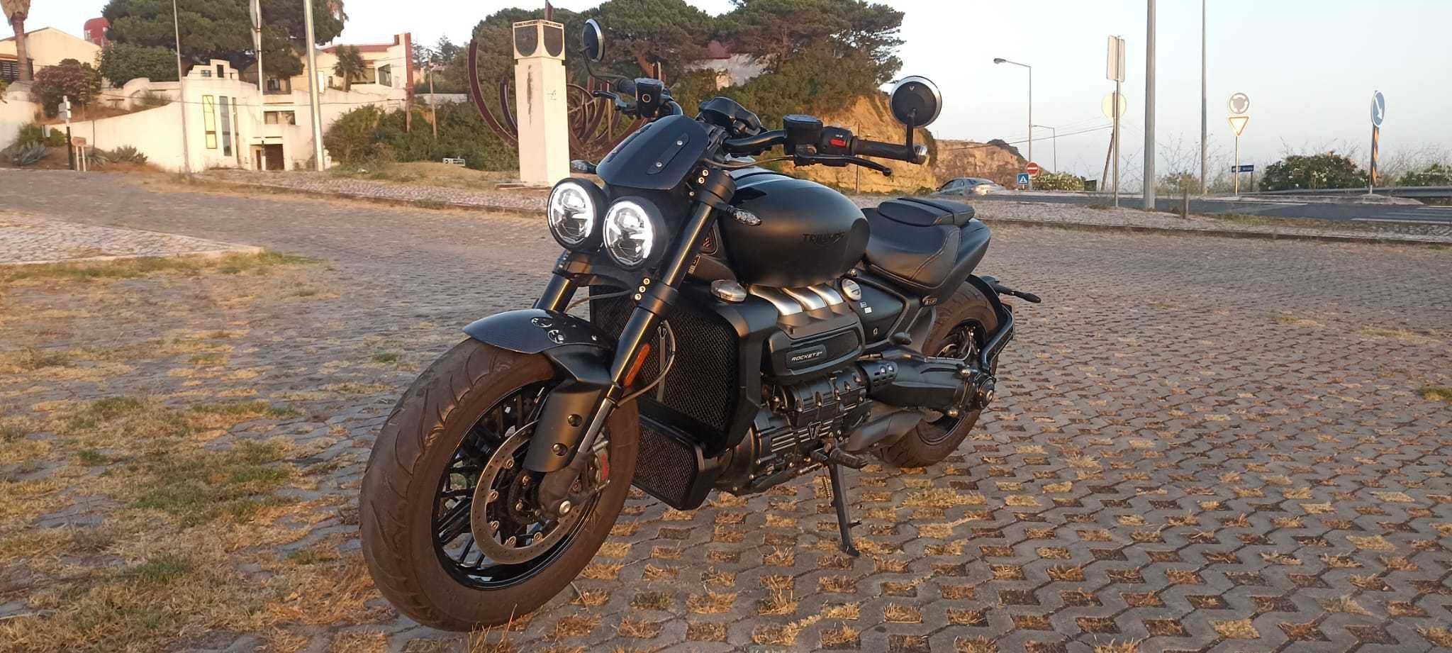 Triumph Rocket 3R Triple Black