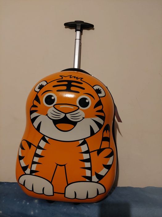 Walizka dziecięca  podróżna na wycieczkę podróż do samolotu dla dzieci