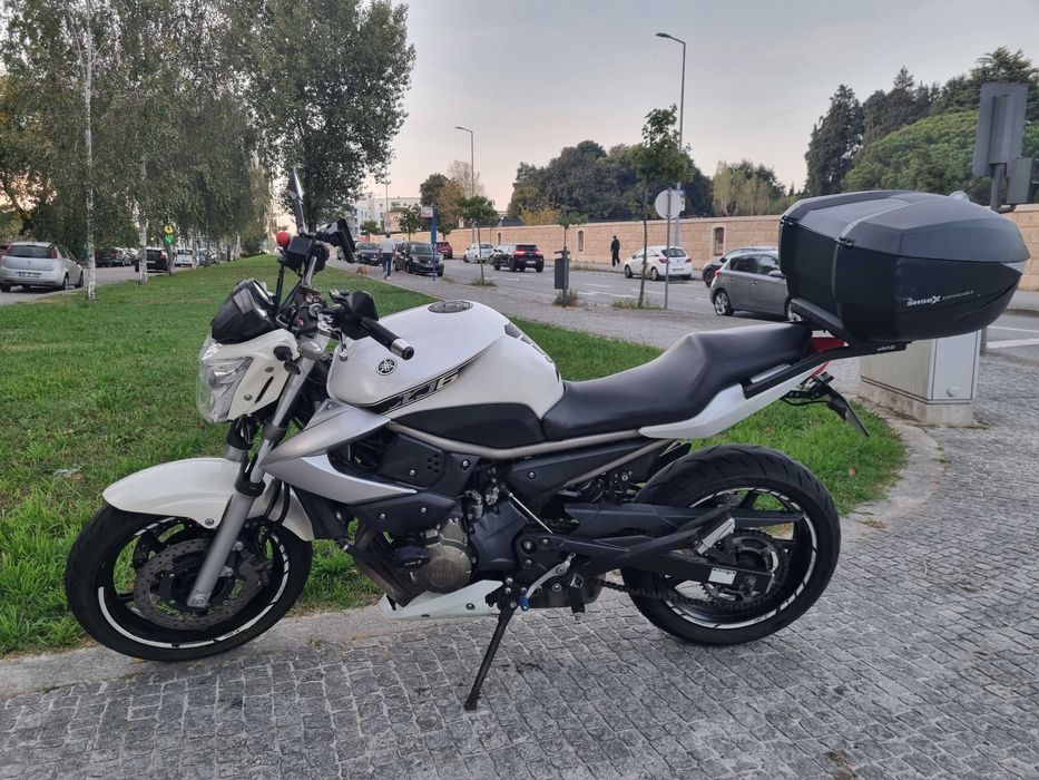 Yamaha XJ6 (Carta A2 - 35 kw - deslimitada) 2010