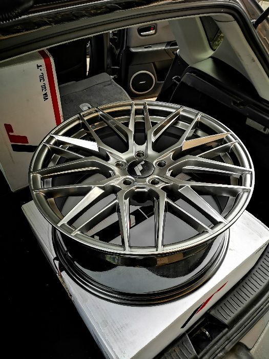 Felgi Japan Racing JR28 19" 19x8,5" 19x9,5" 5x114,3 Ford Mustang GT