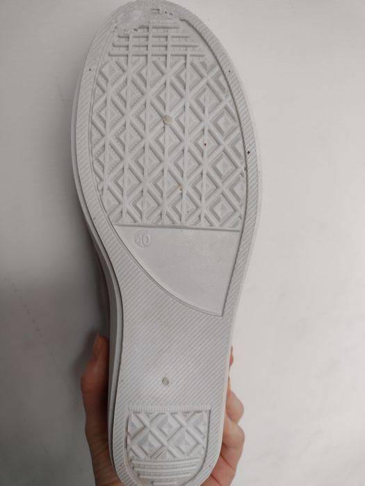 Nowe buty na koturnie