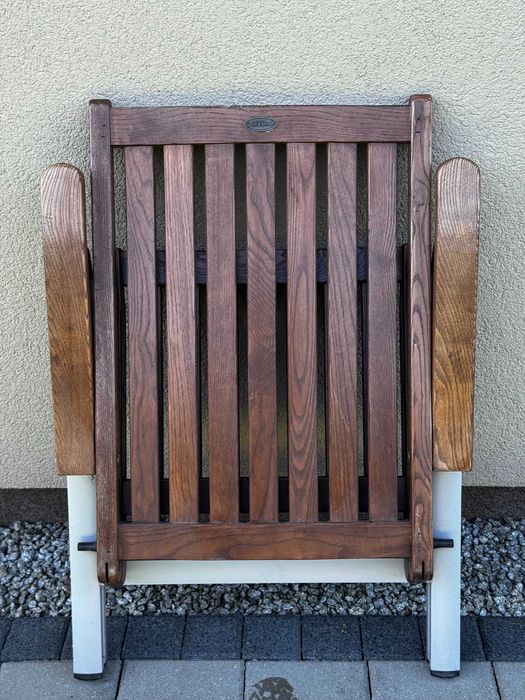 Komplet mebli ogrodowych (stół i 6 krzeseł) w bardzo dobrym stanie