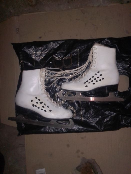 Коньки 35 размер