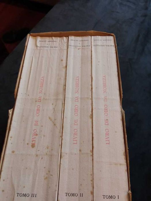 LIVRO de OIRO da NOBREZA - 3 tomos com caixa
