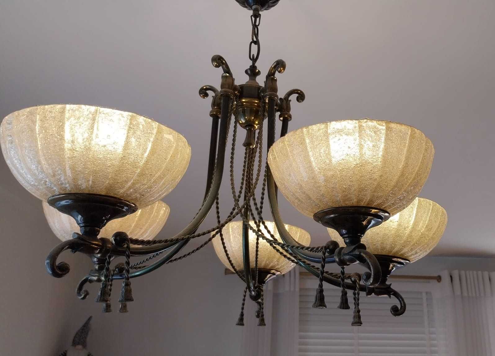 Sprzedam komplet  3 lamp, 2 wiszące plus 1 kinkiet