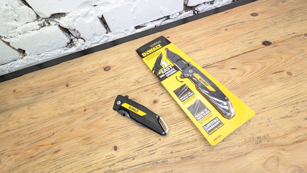 Ніж складний DeWalt DWHT10910 з США Оригінал