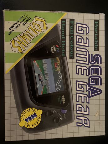 Consola Game Gear com bateria e jogos