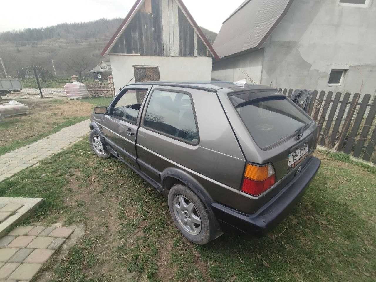 Volkswagen Golf 2