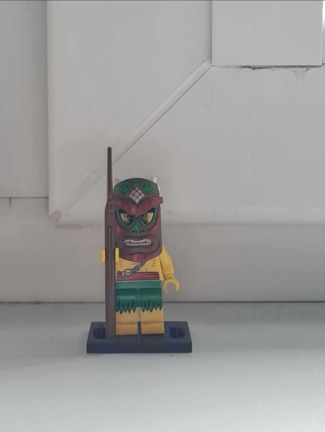Lego Minifigures Seria 11 Wyspiarz Island Warrior