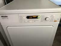 Suszarka MIELE T8322 z wywietrzmikiem.