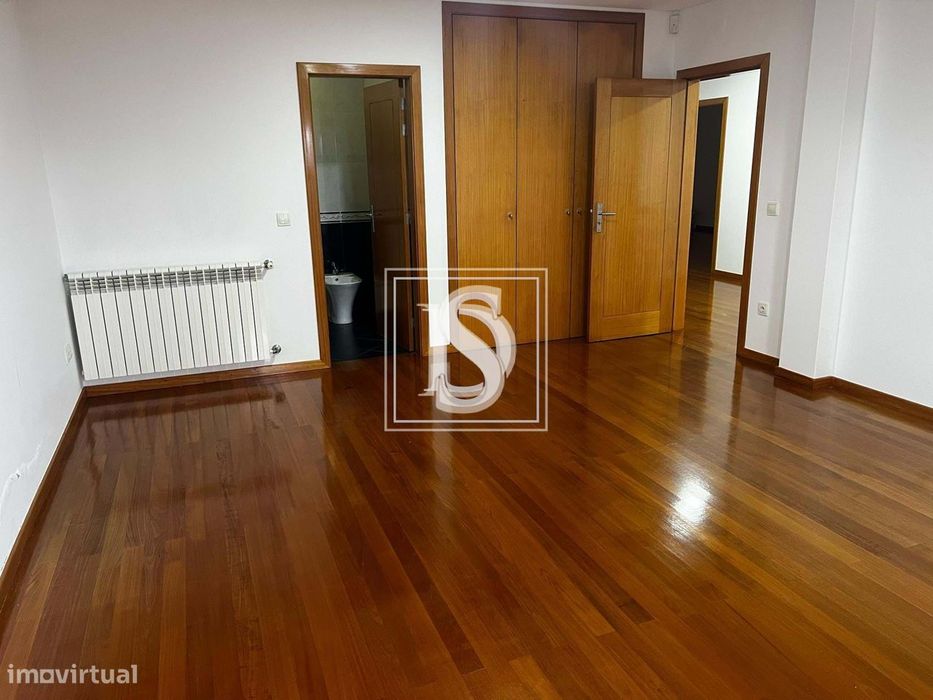 Moradia Isolada T5 em Areias