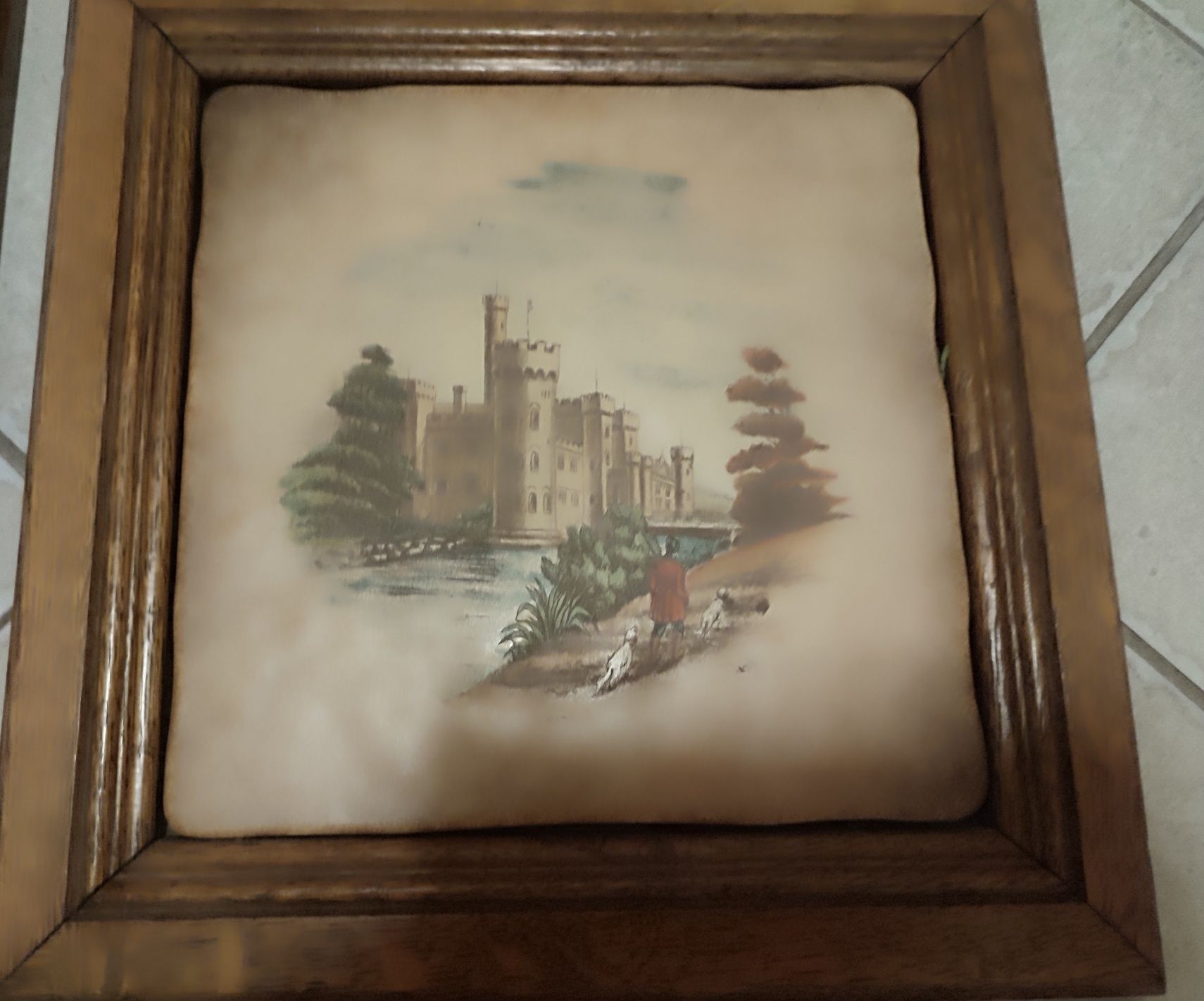 Obrazki z płytką ceramiczną w drewnianej ramce