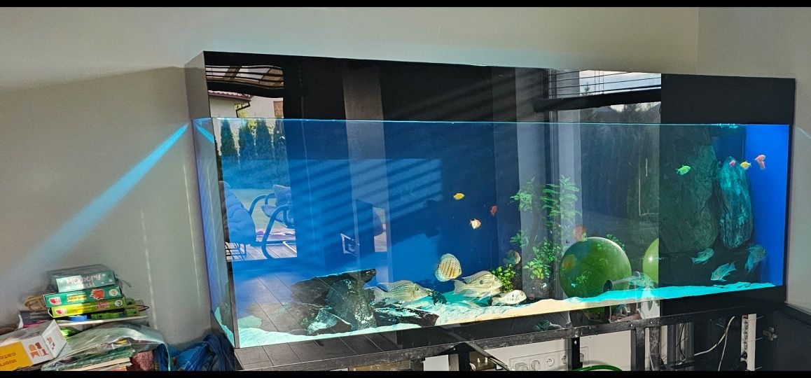 Uszkodzone akwarium 200x60x70cm na terrarium