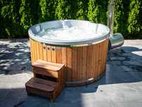 Balia ogrodowa z wkładem akrylowym JACUZZI  Hot Tuba OD PRODUCENTA