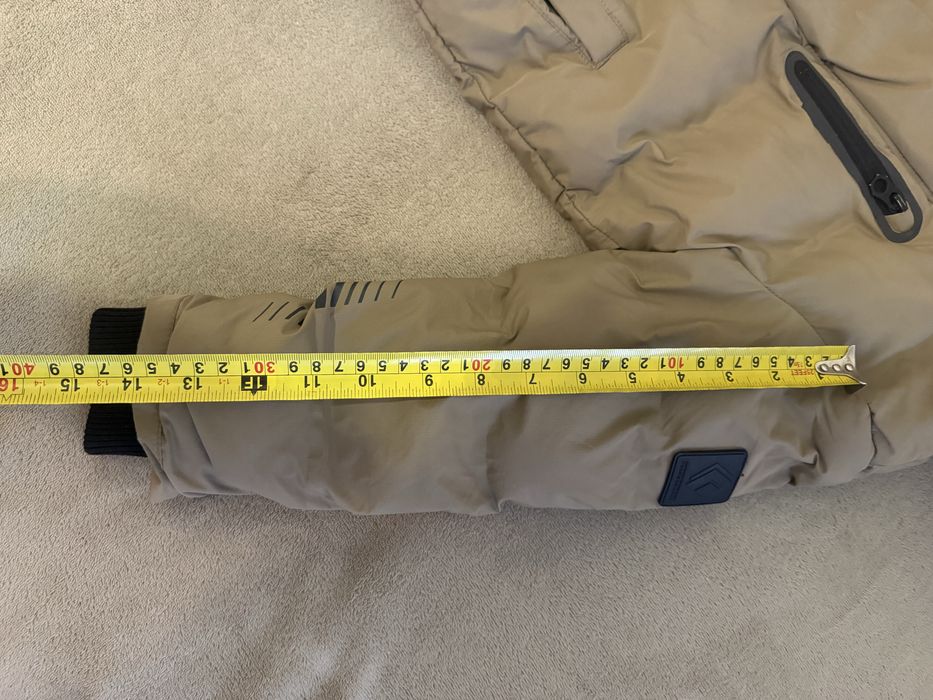 Відправлена олх доставкою. Куртка  зимова Next 104