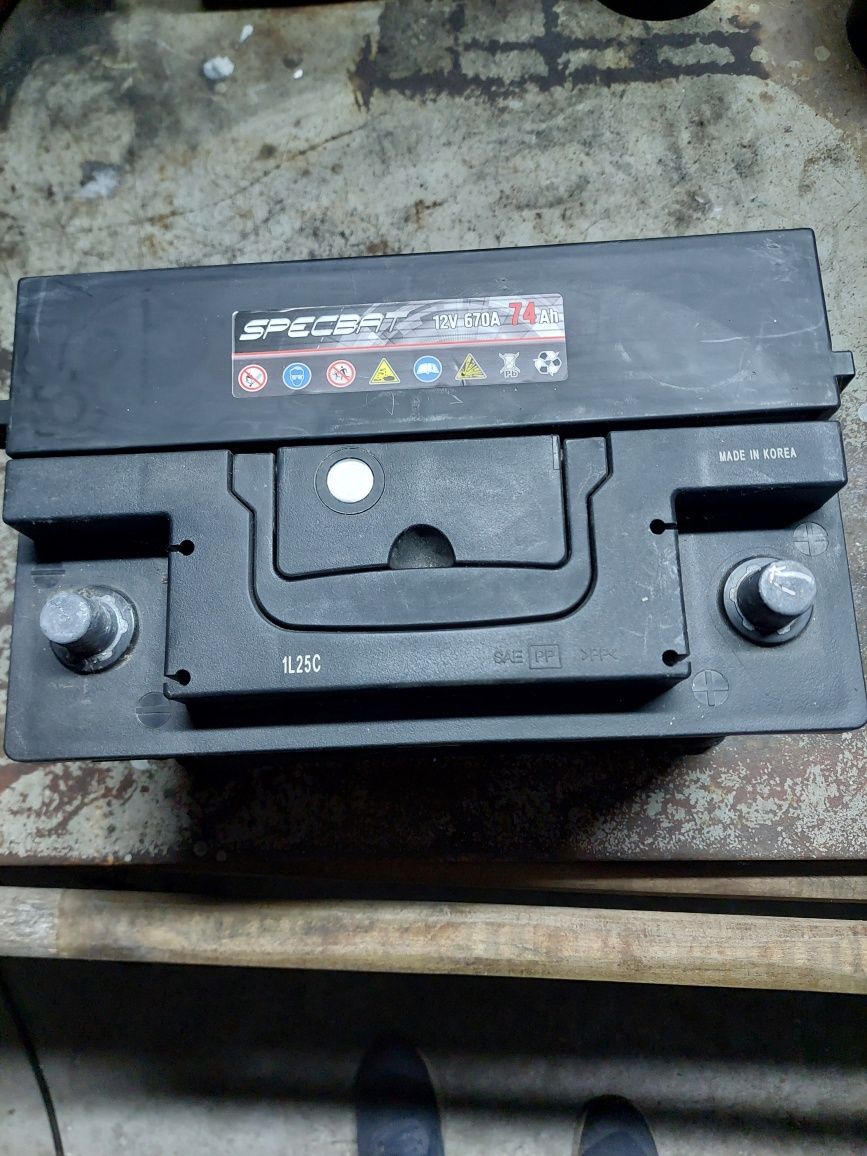 Akumulator 74Ah 12V