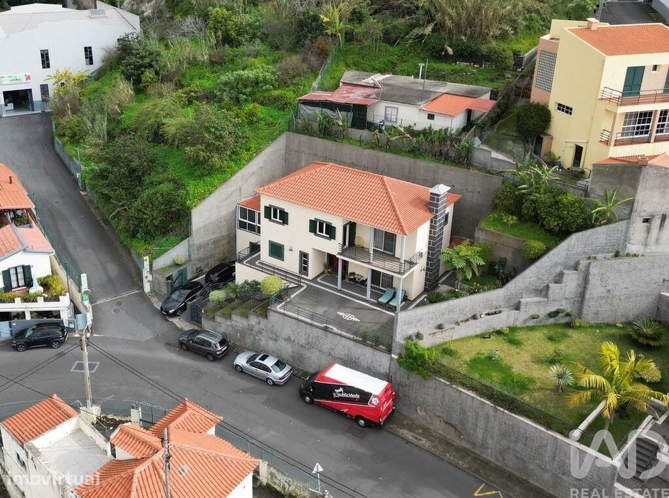 Casa / Villa T4 em São roque de 200,00 m2