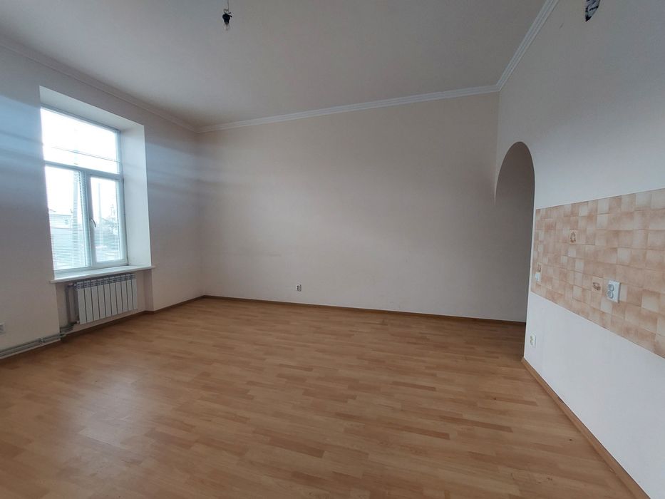 Продаж 2 кім. кв. приватн типу 79м2 вул. Франка м. Дрогобич