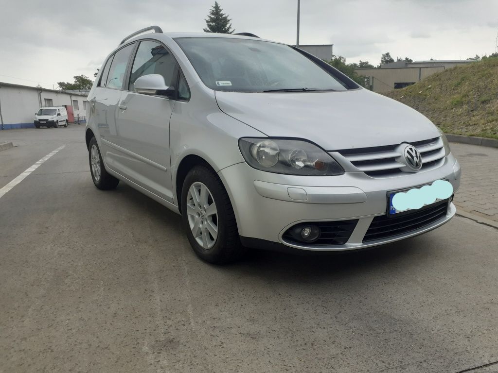 Golf Plus 2008 r 1600MPI klimatronik zareje jeden właś tempomat  alufe