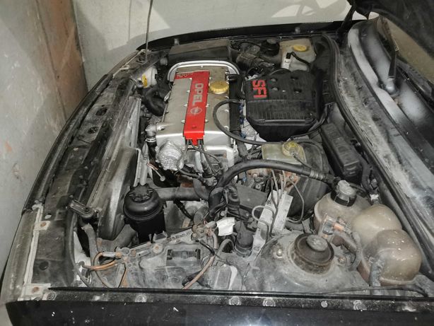 Motor Opel 2.0 16v (C20XE)