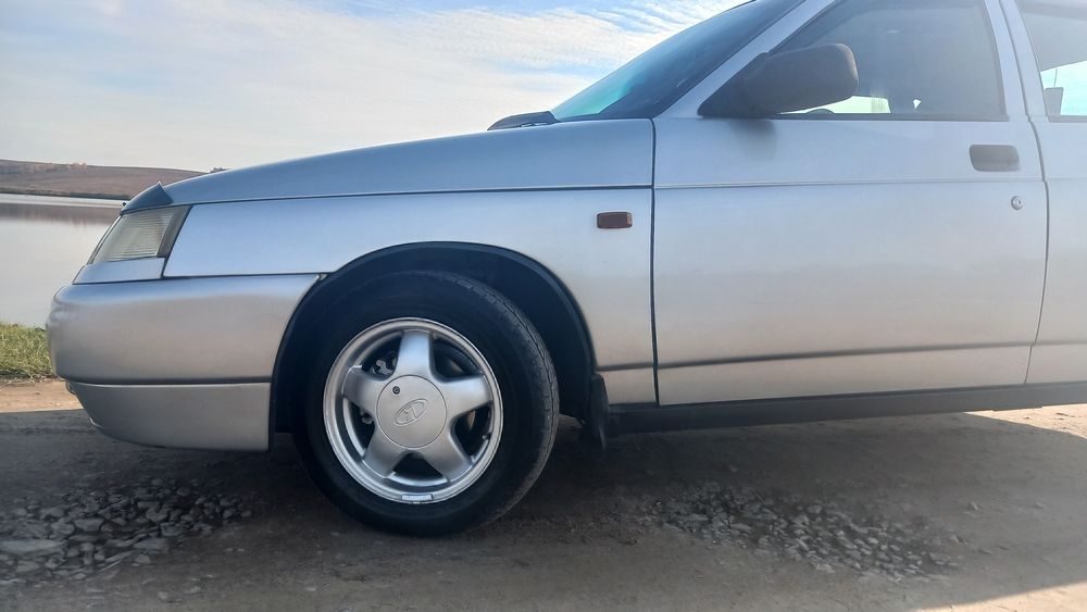 Продам ваз  2112