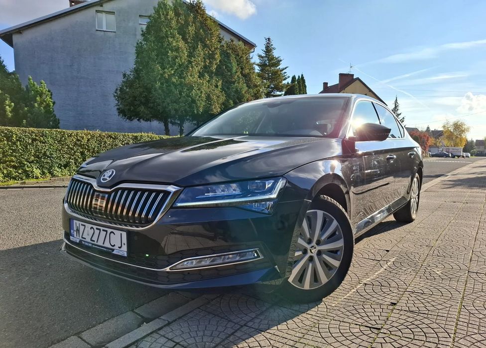 Skoda Superb 1.5 TSI 150 km, Krajowy, MatrixLED, Kamera, Elektr.fotele, tylko 62 tk