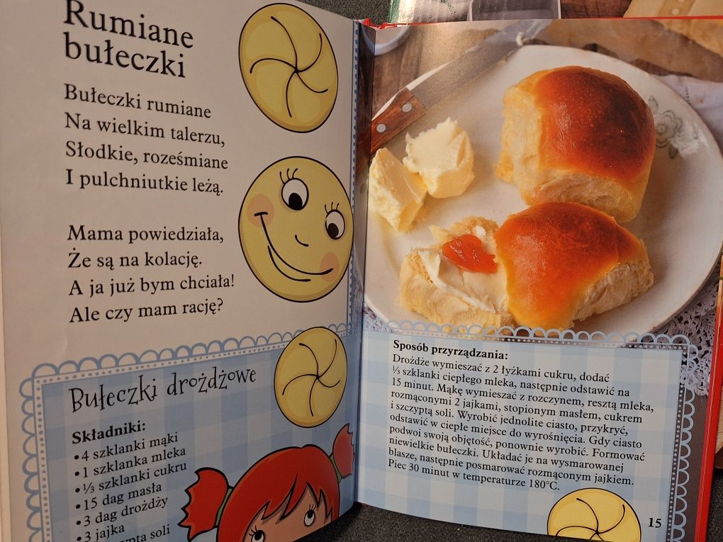 Foremki na ciastka Alfabet + Książka kucharska dla dzieci