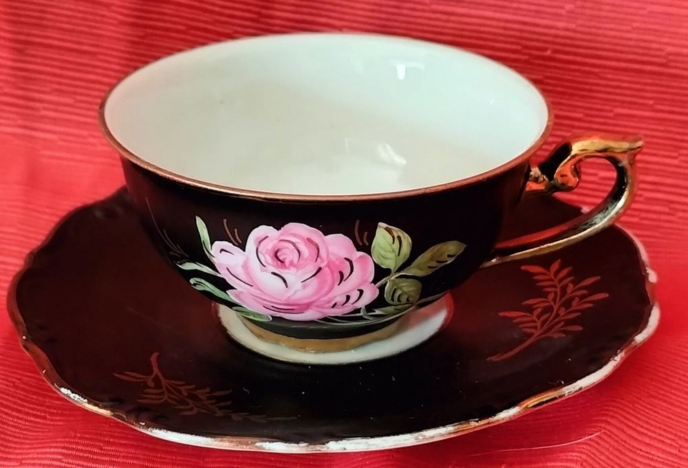 Chávena e Pires em Porcelana