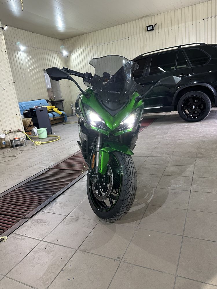 Продам Ninja 1000SX 2021 года идеал !