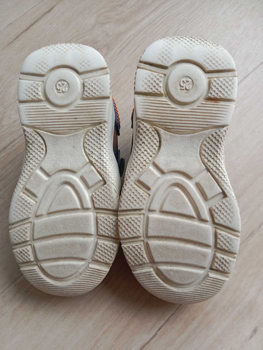 Дитячі шкіряні кросівки Weestep