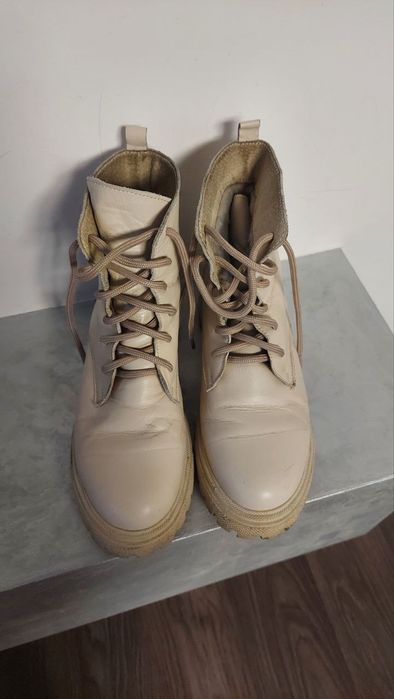 Черевики зимові, шкіряні.