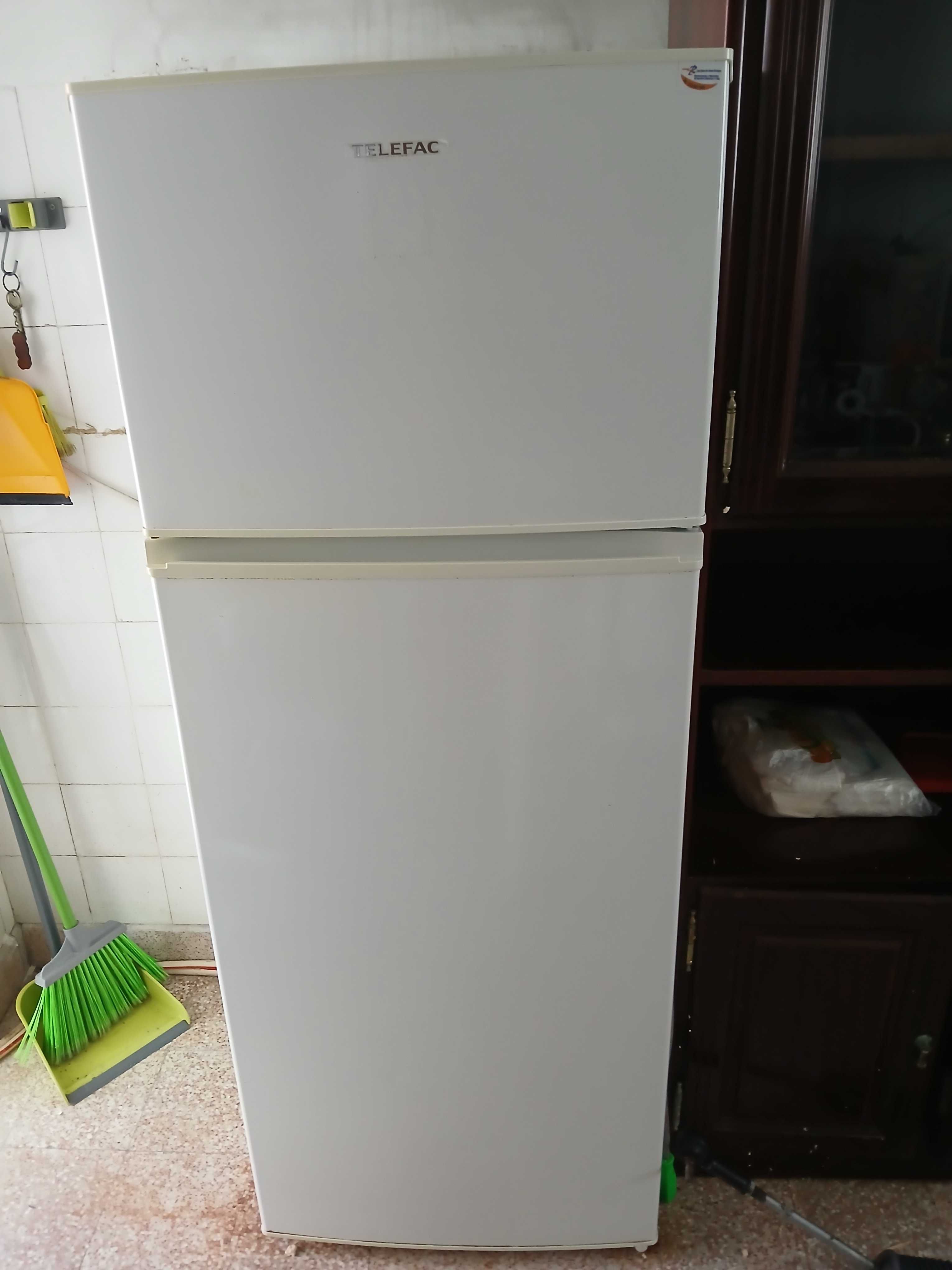 Frigorifico Combinado TELEFAC
