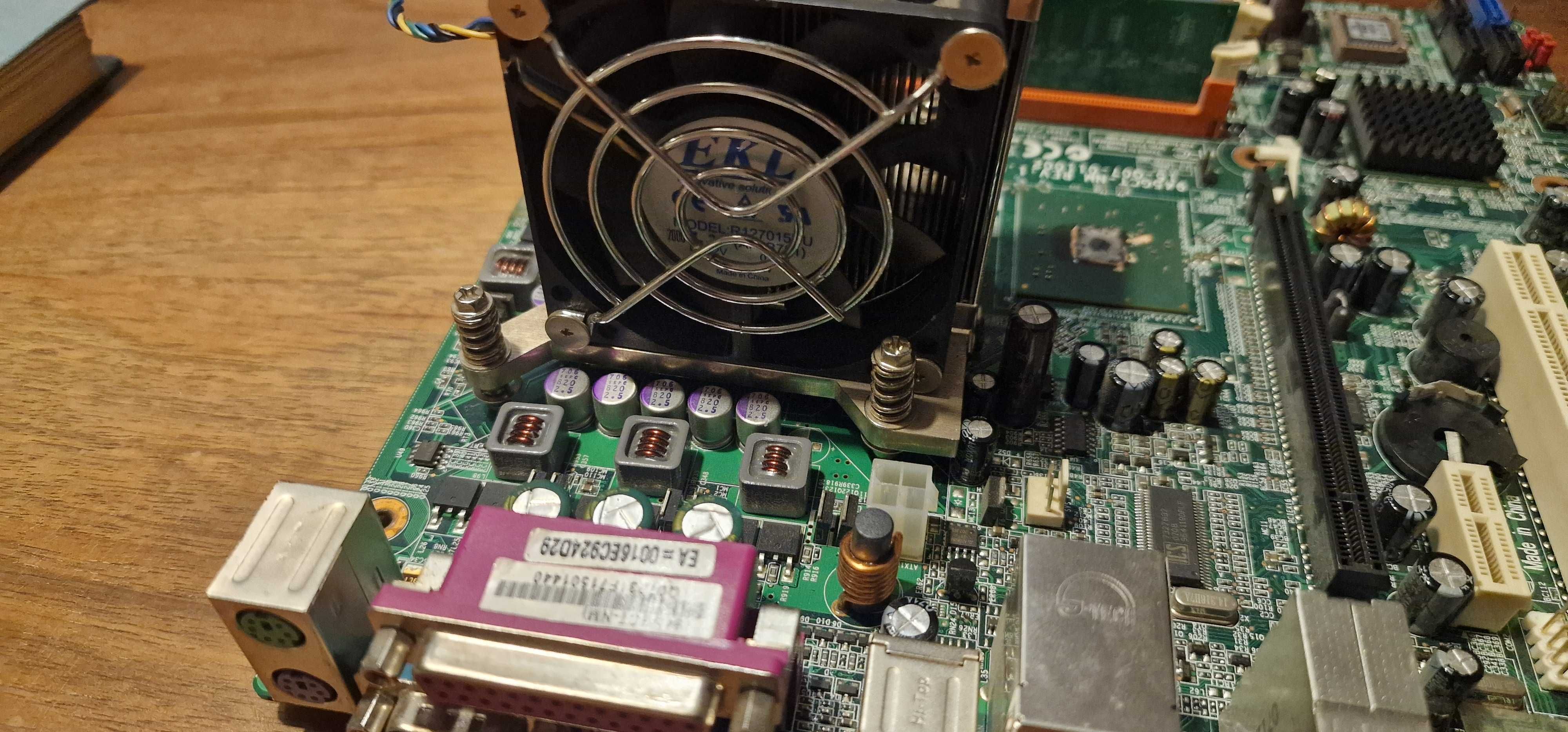 Płyta ECS 945GCT-NM 512MB DDR2 Celeron 2,66G pod XP