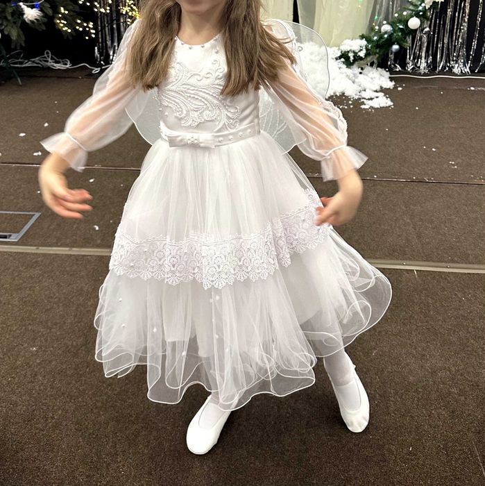 Сукня новорічна сніжинка біла святкова 4-7 років. 110-122