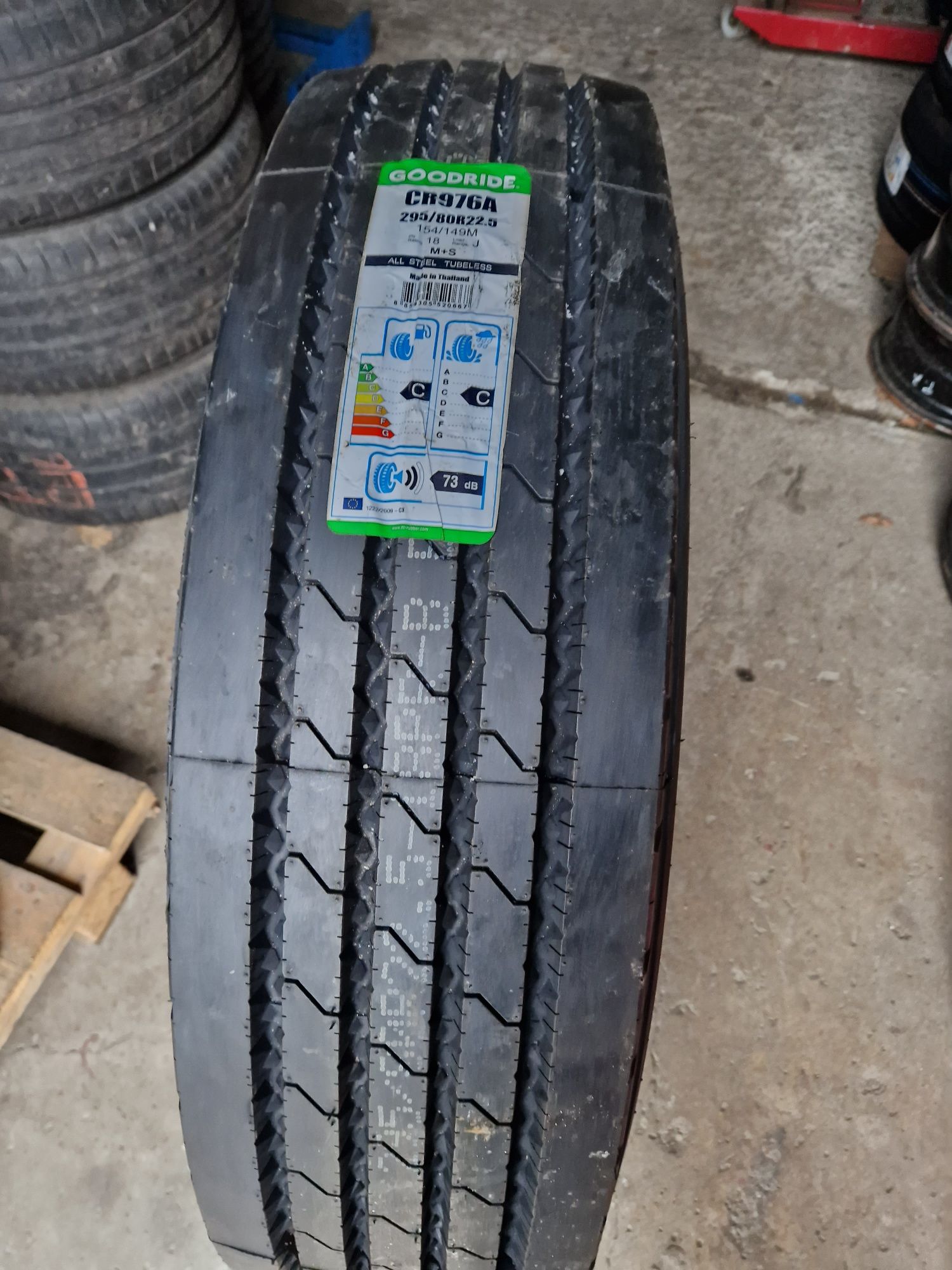 1x nowa opona 295/80R22,5 GOODRIDE CR976A