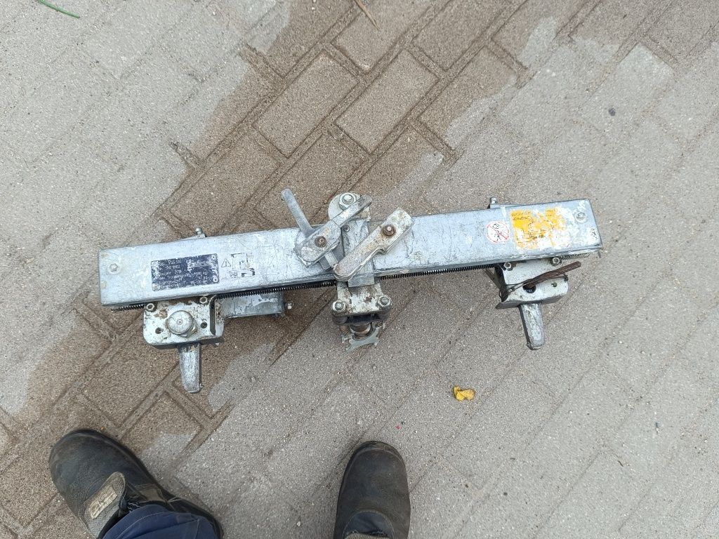 Chwytak szczypce kleszcze zacisk  do kamienia betonu Lissmac vsg 510