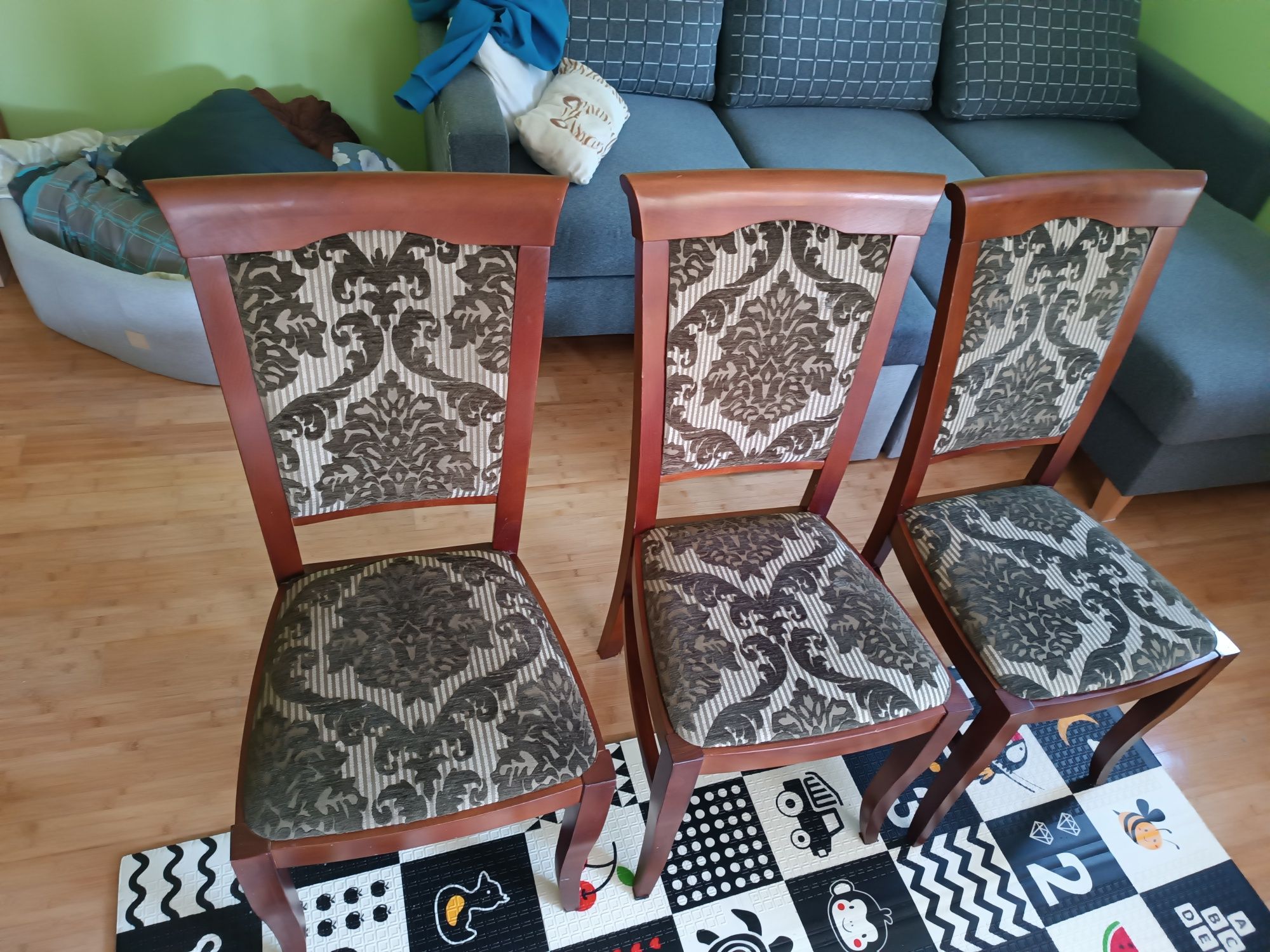 Stół  rozkładany 160x80 plus 6 krzeseł