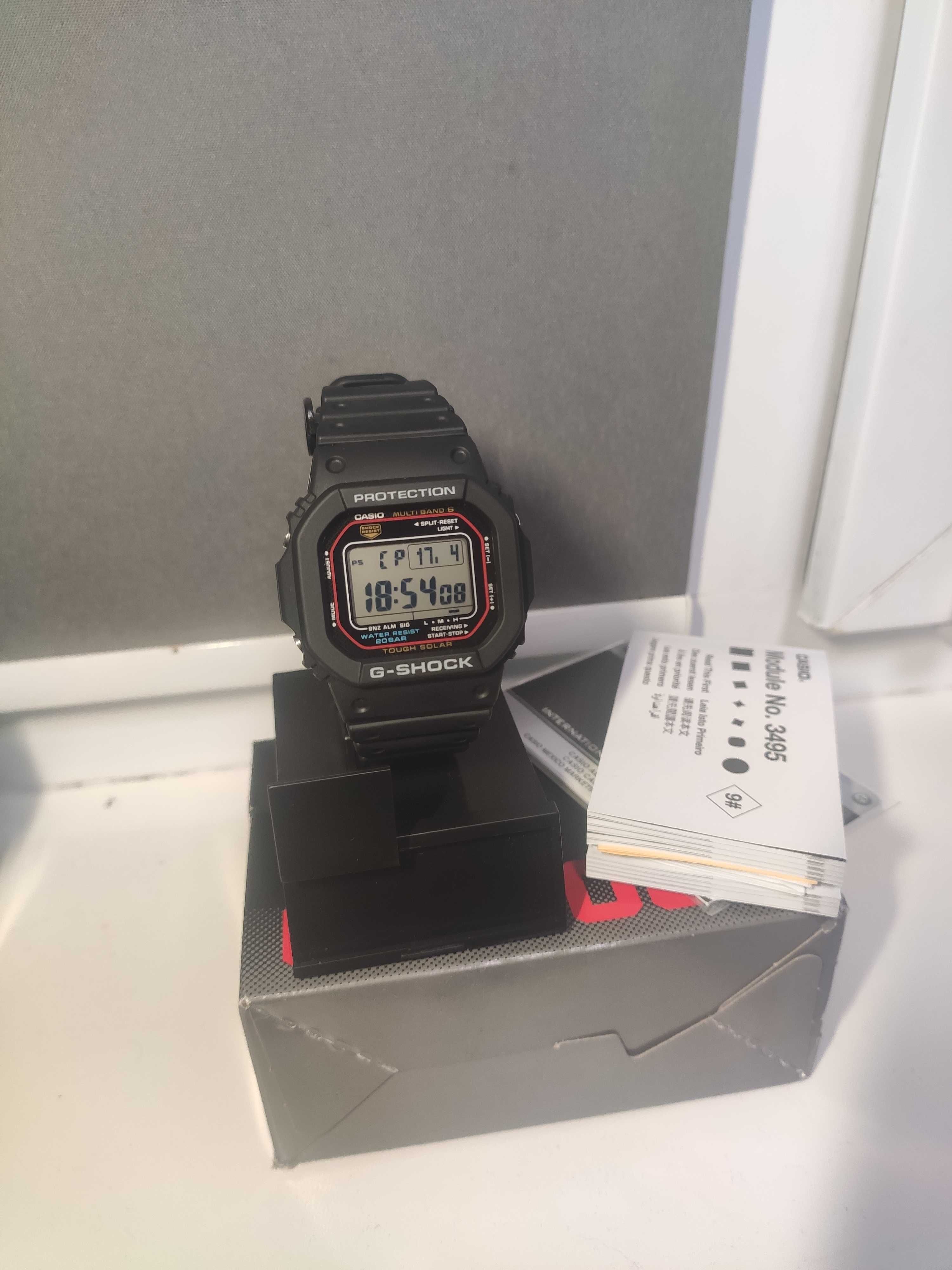 Часы Casio G-Shock GW-M5610U-1CF