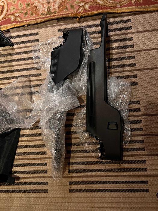 Elementy tapicerki bagażnika BMW G31