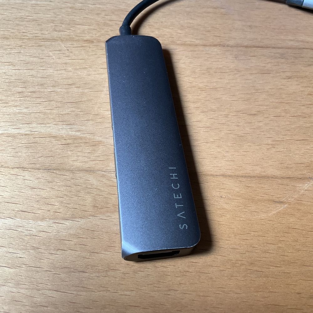 Adaptador Satechi de Alumínio Tipo-C Multiport 4K