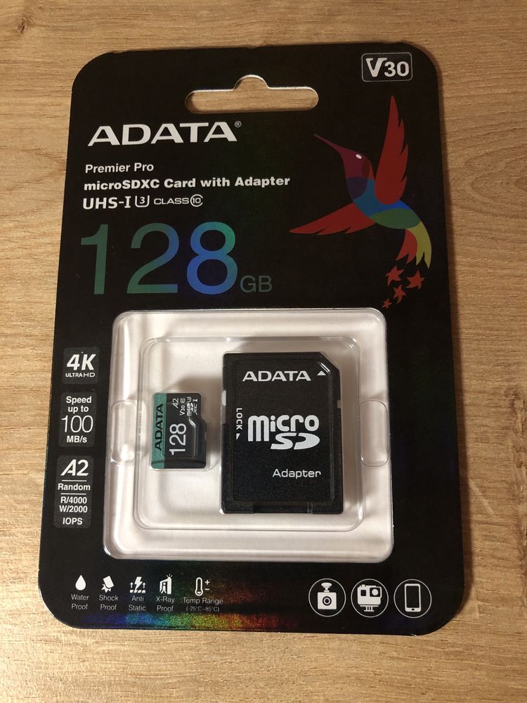 Карта памяті на 256 та 128 GB ADATA