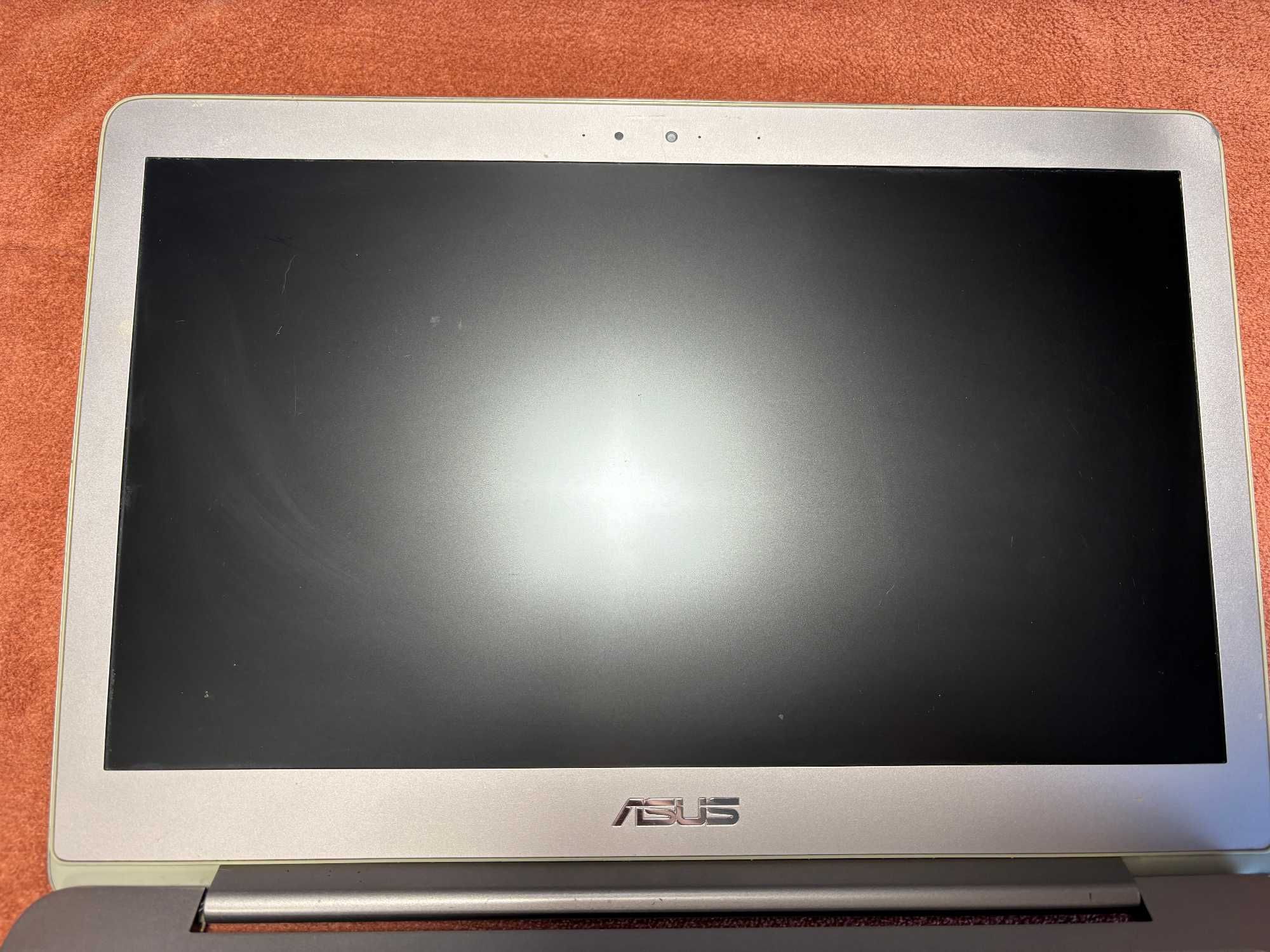 Ультрабук Asus UX330U 13.3" (1920x1080) IPS/Intel i5-7gen/8GB DDR4
